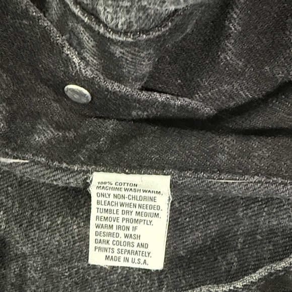 Vintage Harley-Davidson New York Cafe Black Denim Jacket - Picture 15 of 15